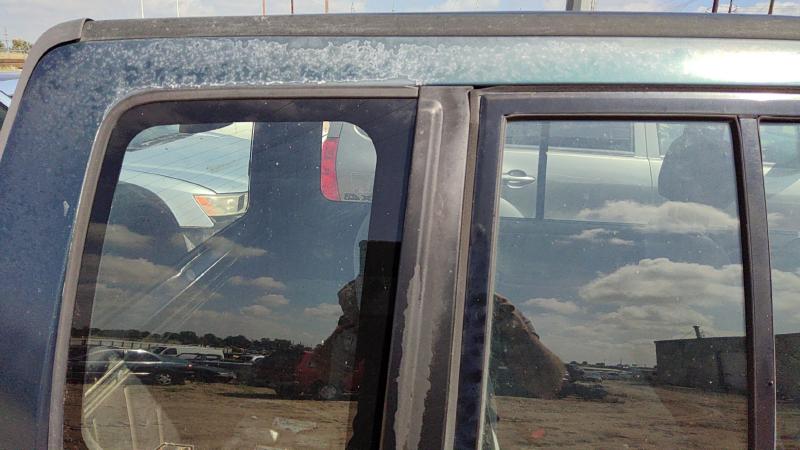 1997 Suzuki Sidekick Quarter Panel Moulding RH