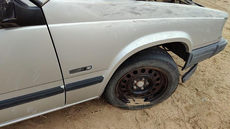1990-1995 Volvo 740 Fender RH