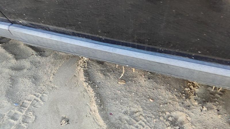 2005-2009 Land Rover Lr3 Front Door Moulding RH
