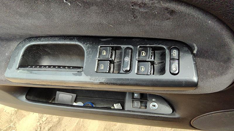 2000-2011 (discontinued) Passat Door Switch Front LH