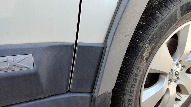 2010-2014 Subaru Legacy/ Outback Fender Moulding RH