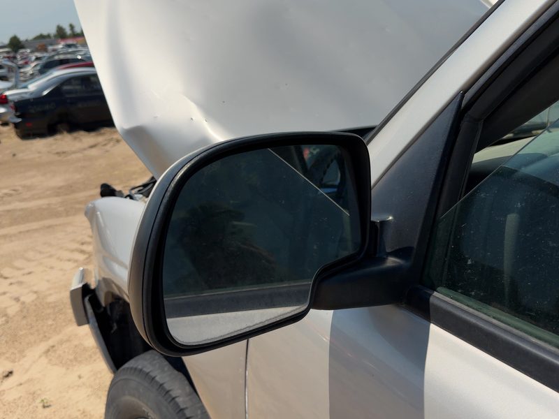 2003-2007 Chevy/gmc Suburban 1500 Series Door Mirror LH