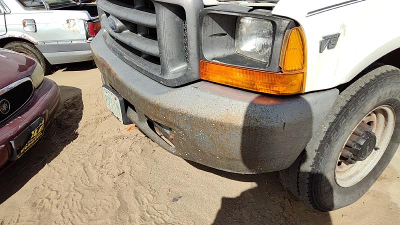 1999-2004 Ford F250 Super Duty Pickup Front Bumper Assy.