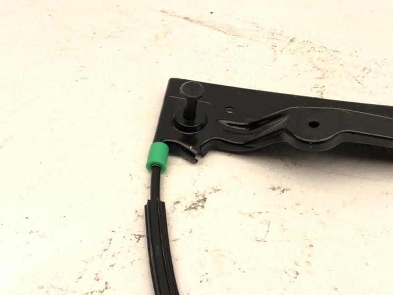 2002-2010 Explorer Front Door Regulator RH