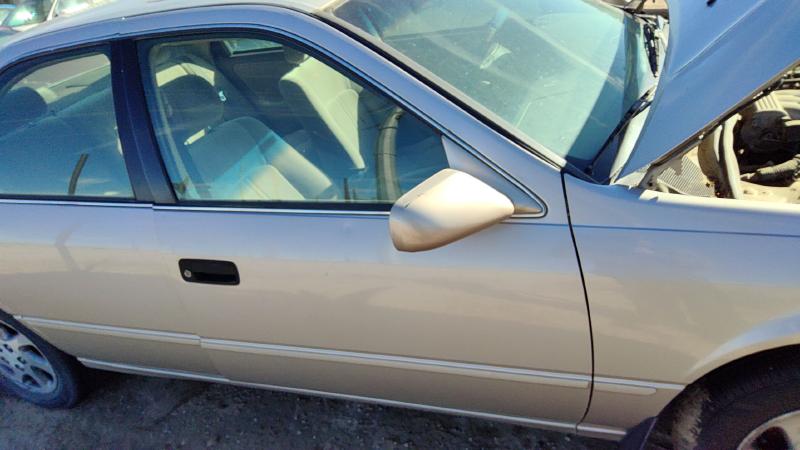 1997-2001 Toyota Camry Front Door RH