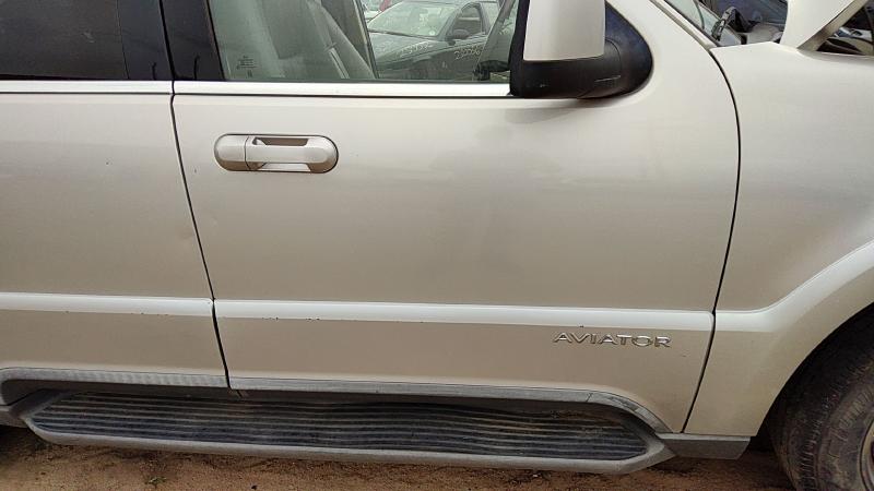 2003-2005 Lincoln Aviator Front Door RH