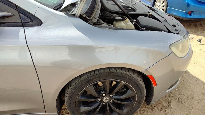 2015-2017 Chrysler 200 Fender RH