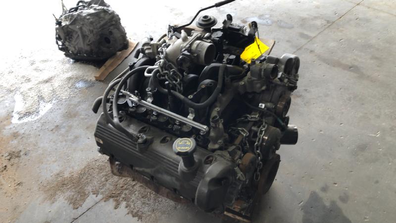 2002-2004 Ford Expedition Engine Assembly/Motor