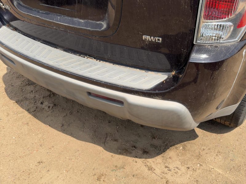 2005-2006 Chevrolet Equinox Rear Bumper Assembly